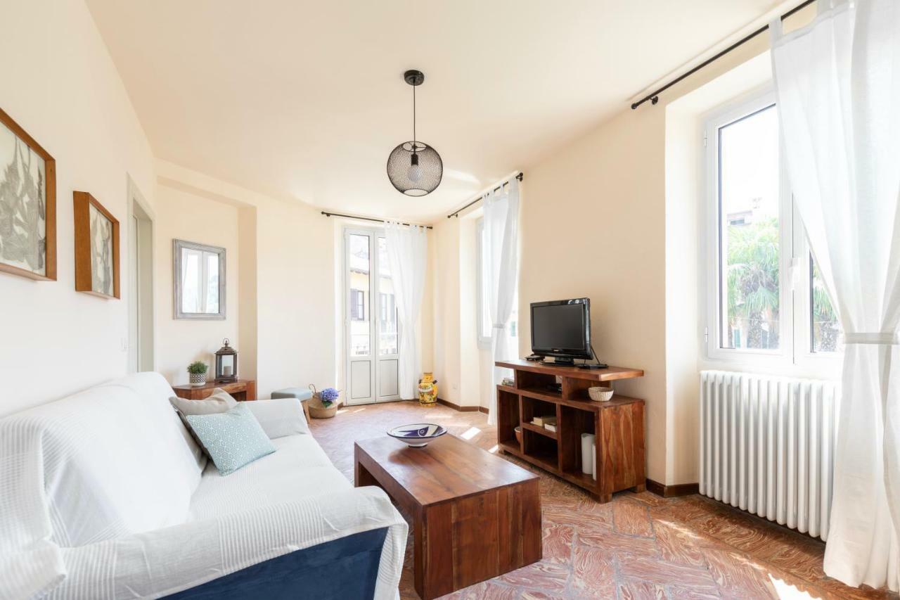 Le Rondinelle Apartment Беладжо Екстериор снимка